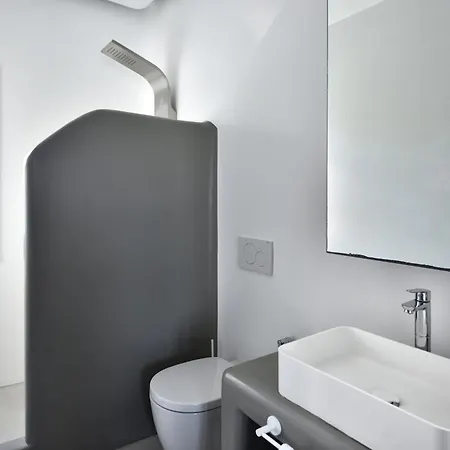 Sapphire By Blanco Villa *