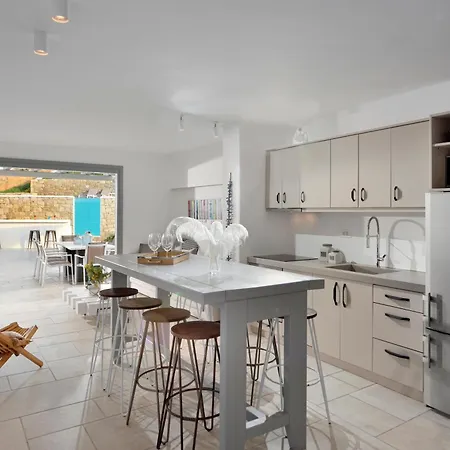 Sapphire By Blanco * Megali Ammos (Mykonos)