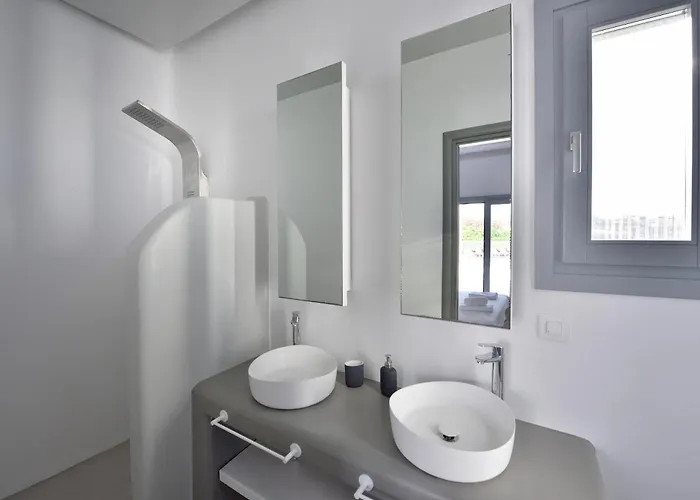 Sapphire By Blanco * Megali Ammos (Mykonos)